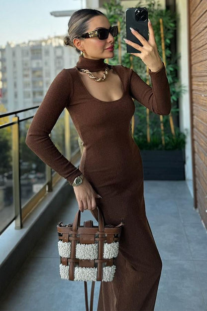 Quince Göğüs Dekolteli Triko Elbise - Kahve