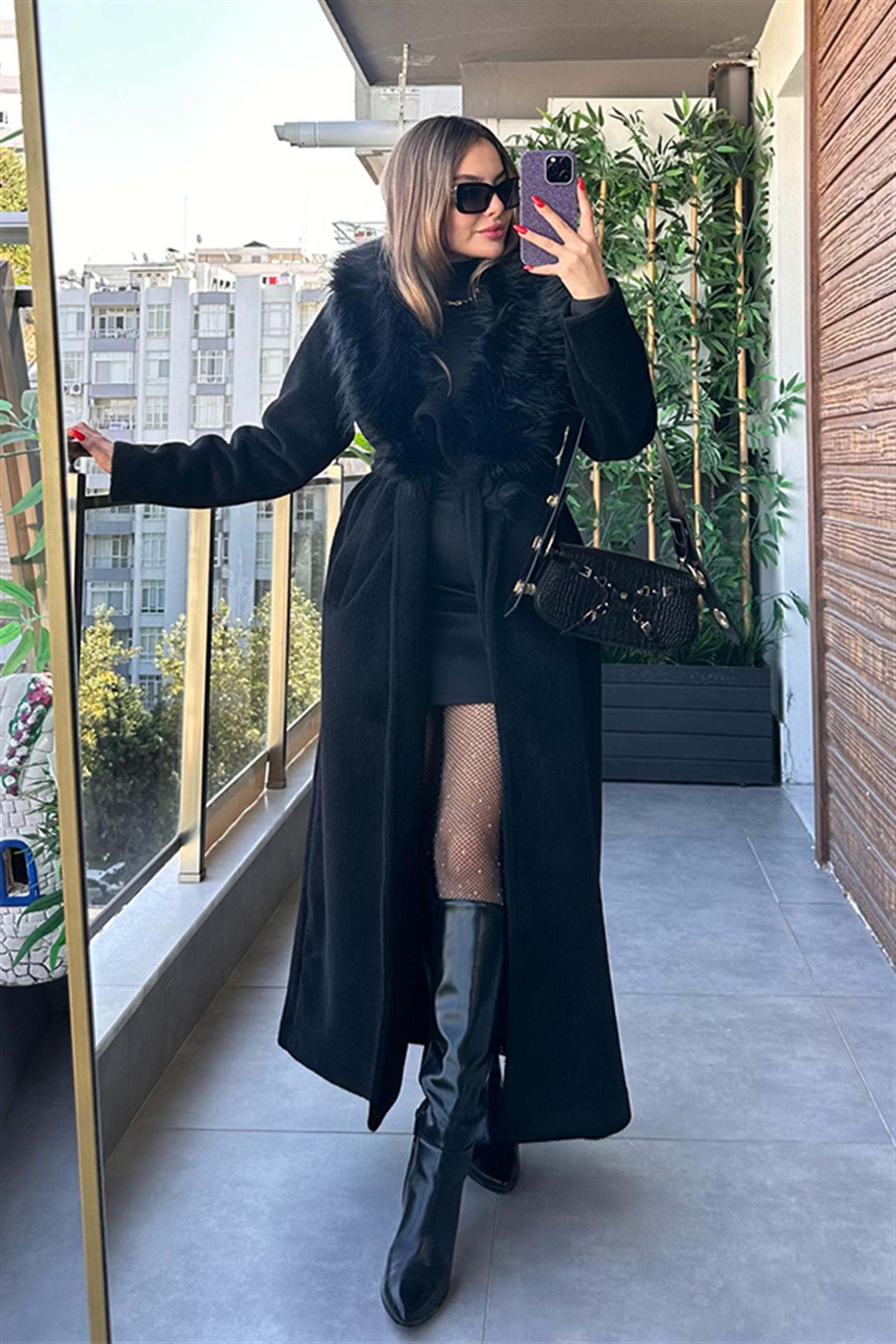 Rachael Kürklü Siyah Kaban