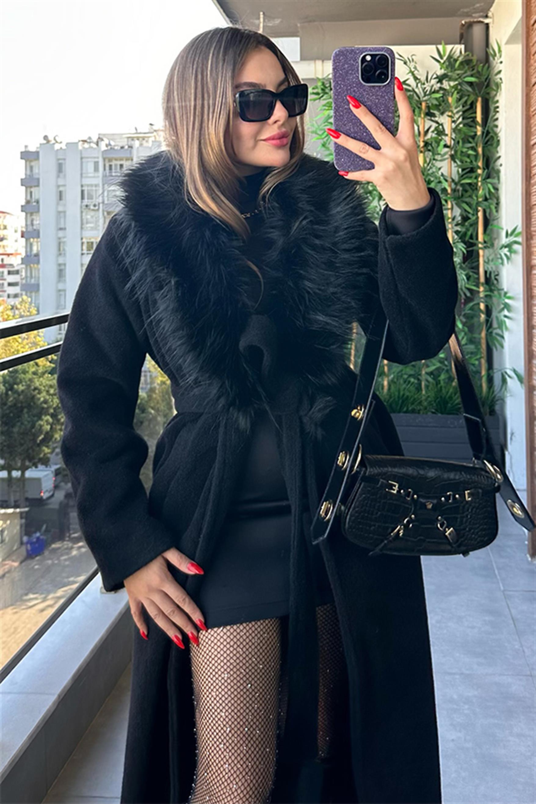 Rachael Kürklü Siyah Kaban