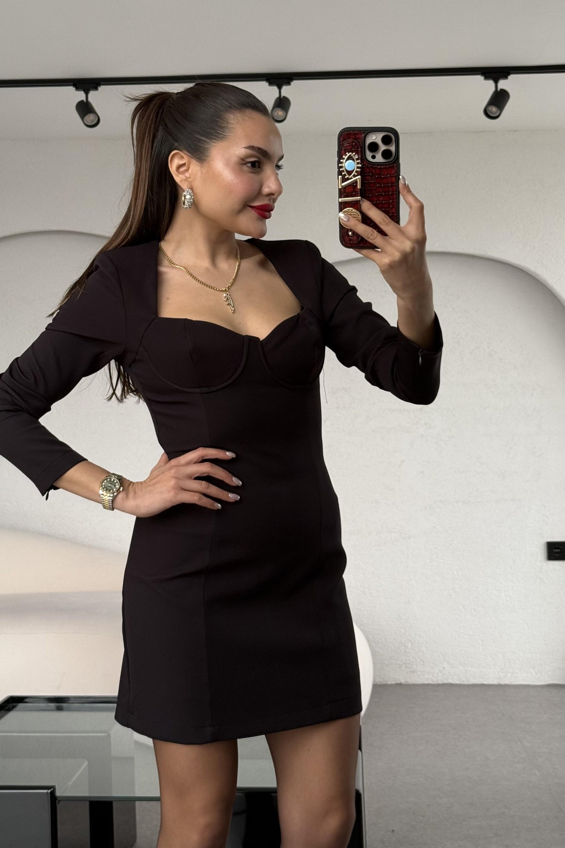 Ranger Kalp Yaka Siyah Elbise