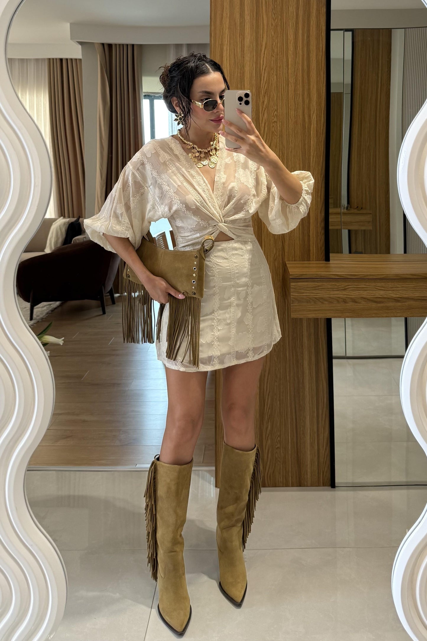 Ravira Bej Fistolu Balon Kol Ön Düğümlü Elbise