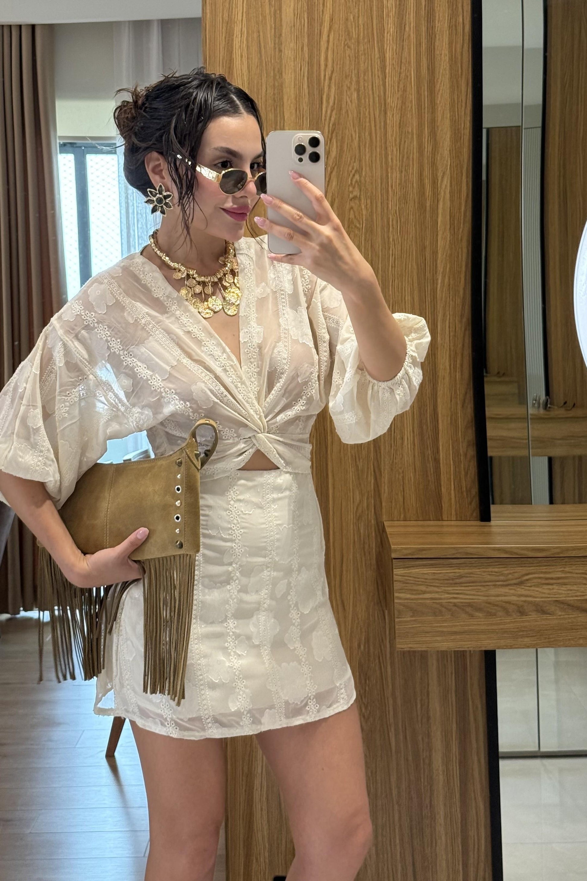 Ravira Bej Fistolu Balon Kol Ön Düğümlü Elbise