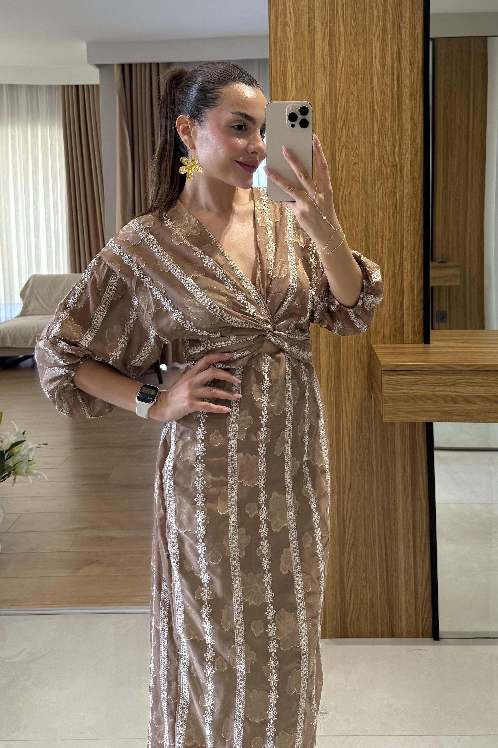 Ravira Kahve Uzun Fistolu Ön Düğümlü Elbise