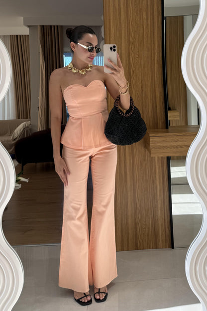 Ravka Yavruağzı Straplez Volanlı Takım