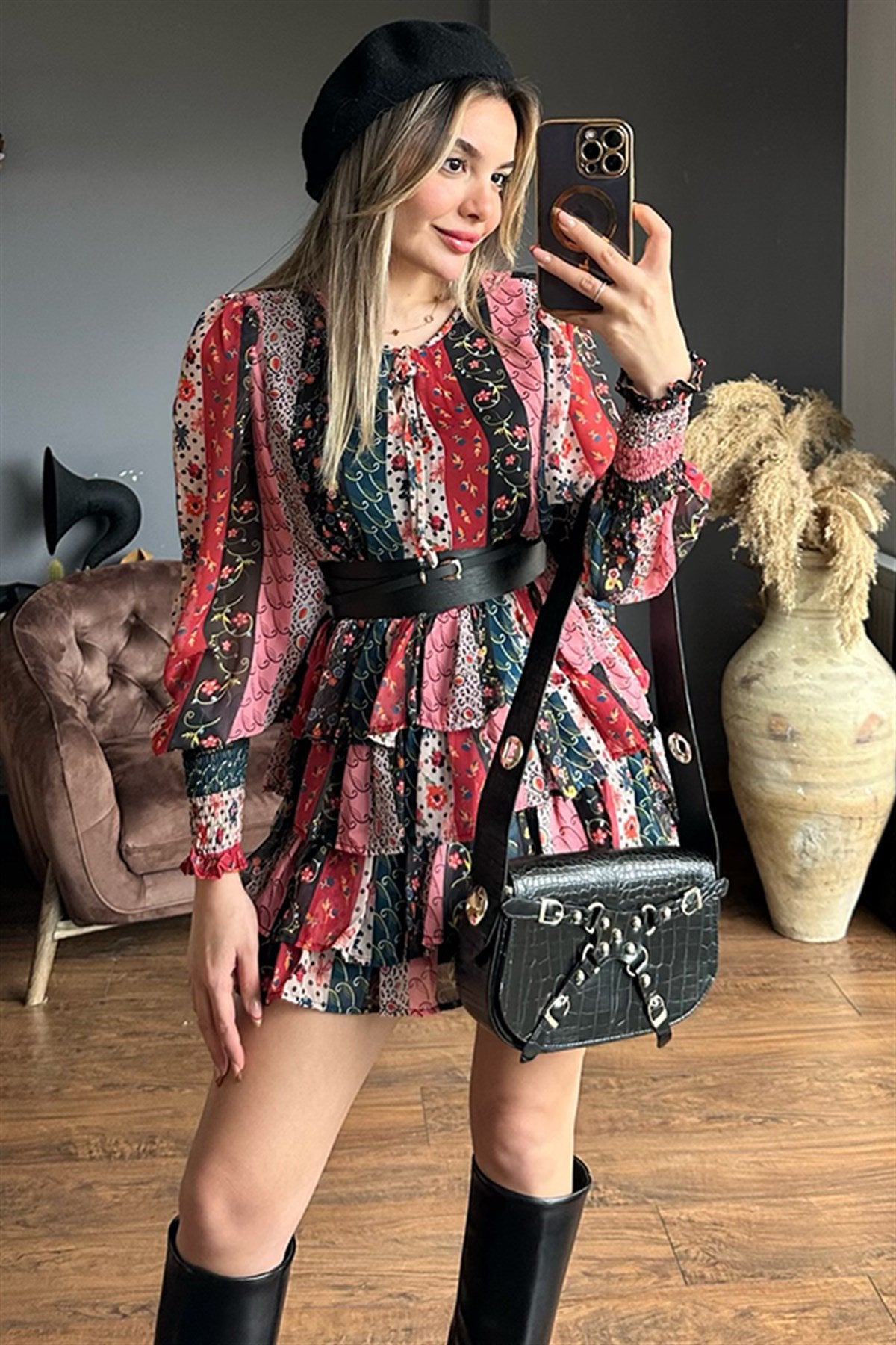 Renkli etnik desenli şifon kat kat elbise