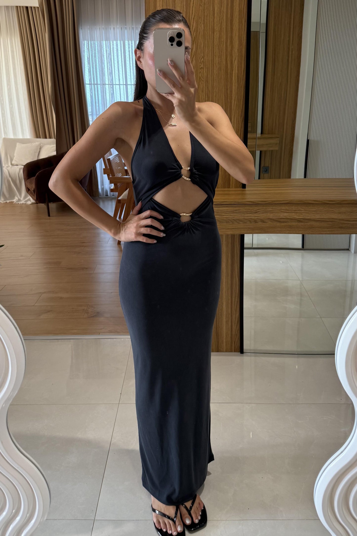 Renko Halka Detay Sırt Dekolteli Elbise