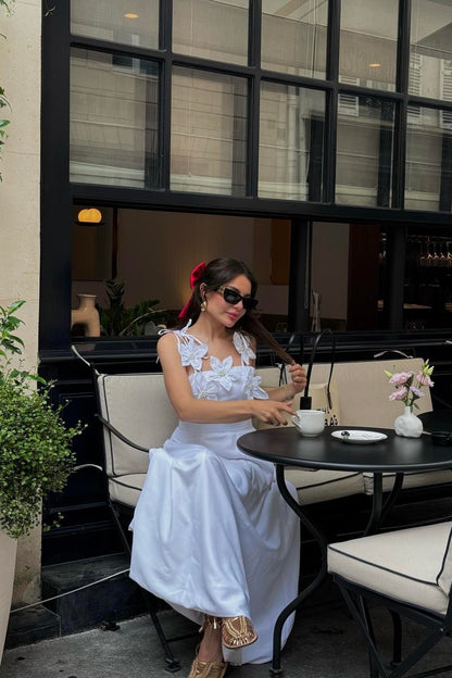 Rita Beyaz Çiçekli Çan Etekli Takım