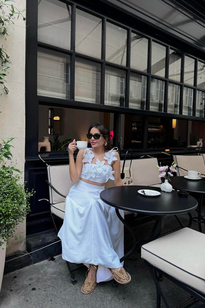 Rita Beyaz Çiçekli Çan Etekli Takım