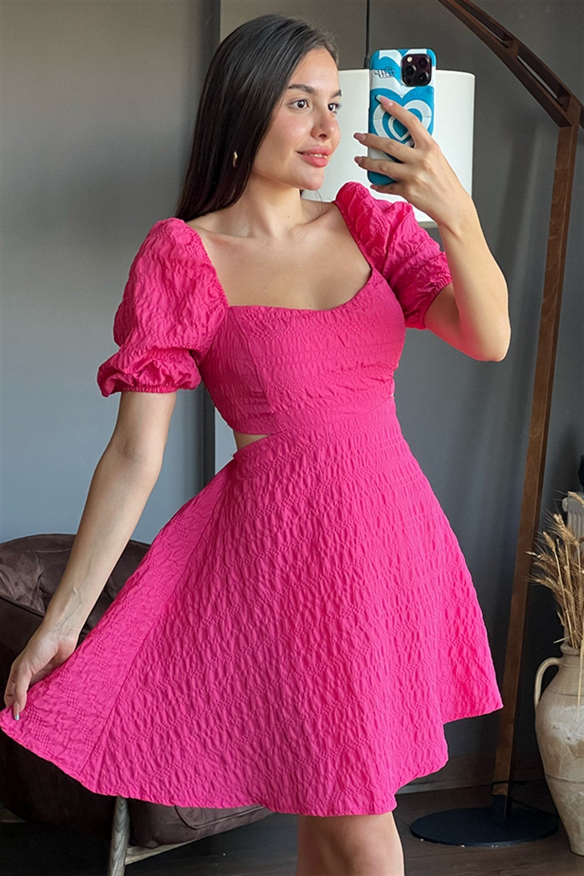 Rosa pembe dokulu elbise