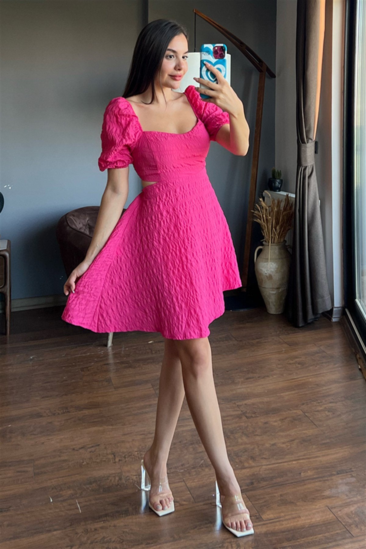 Rosa pembe dokulu elbise