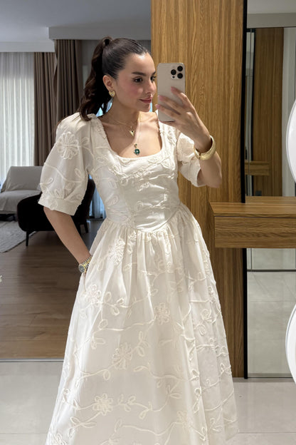 Roselune Bej Balon Kol Brode Nakış Elbise