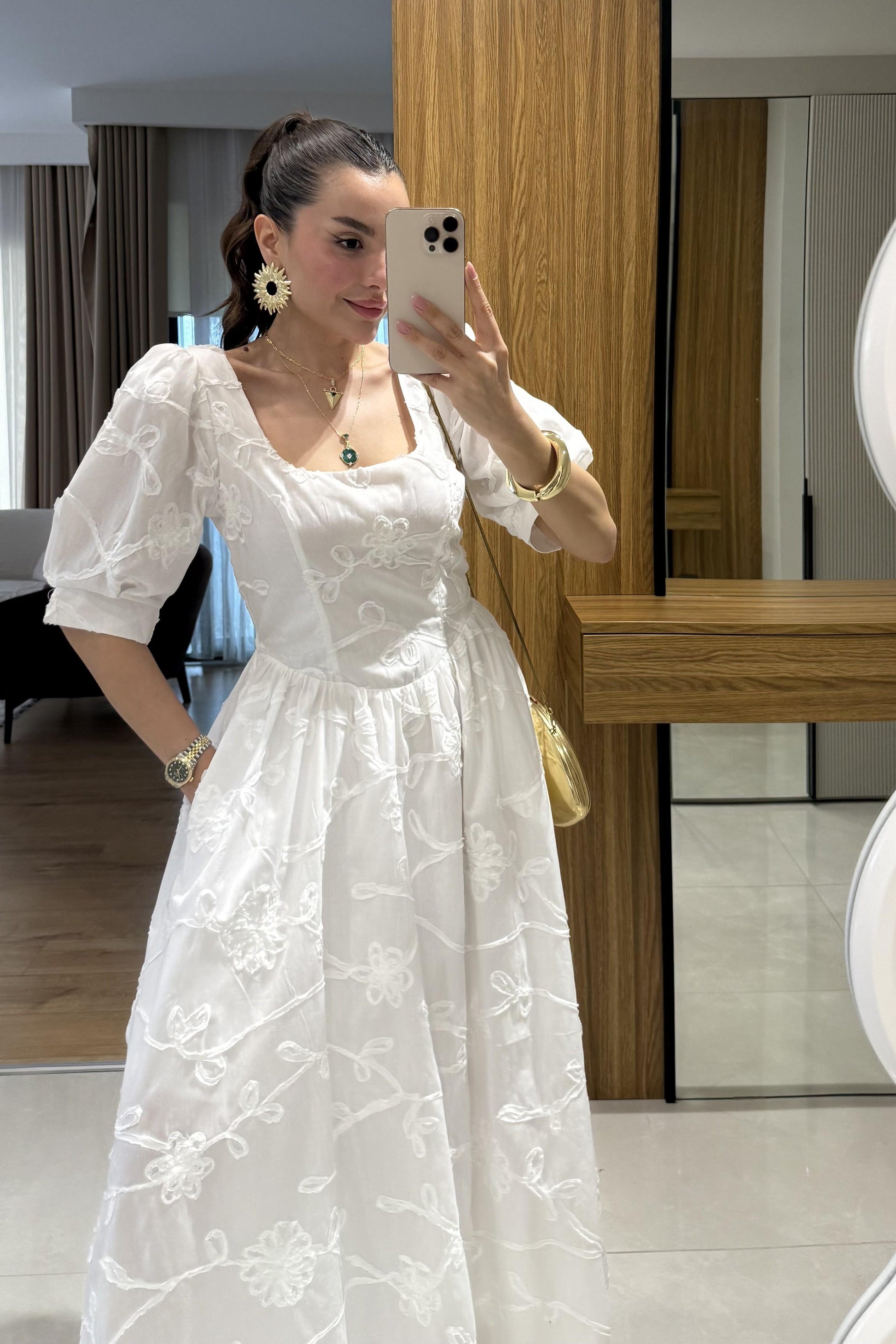 Roselune Beyaz Balon Kol Brode Nakış Elbise