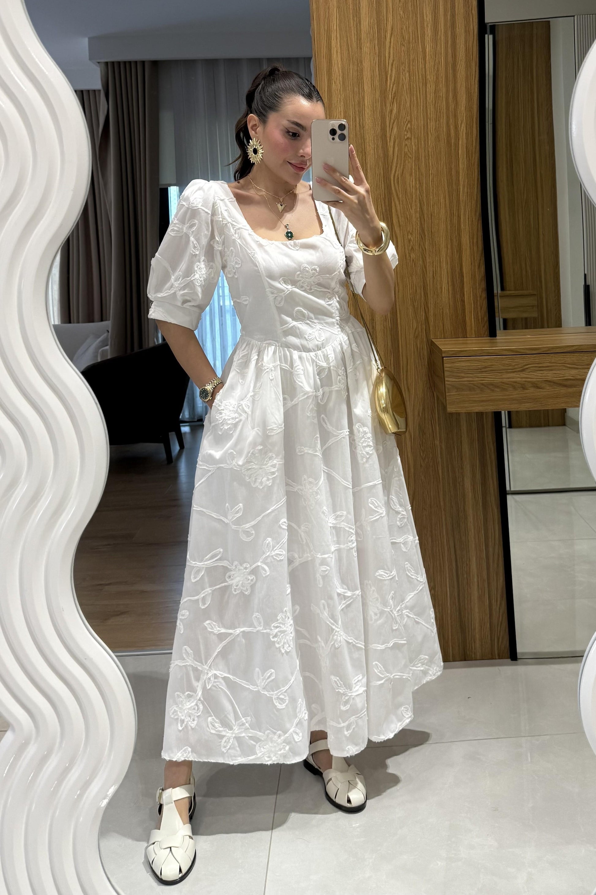 Roselune Beyaz Balon Kol Brode Nakış Elbise