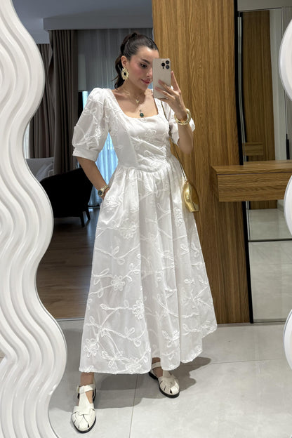 Roselune Beyaz Balon Kol Brode Nakış Elbise