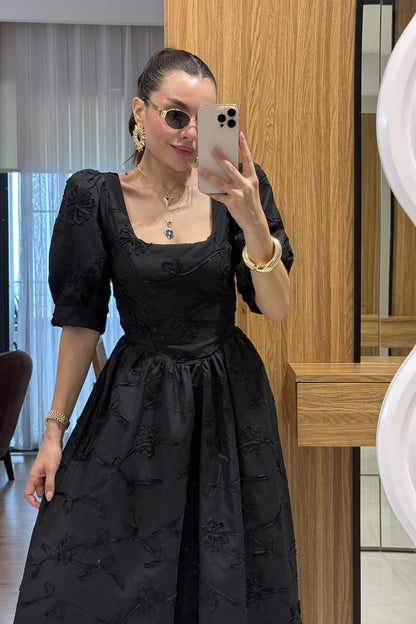 Roselune Siyah Balon Kol Brode Nakış Elbise