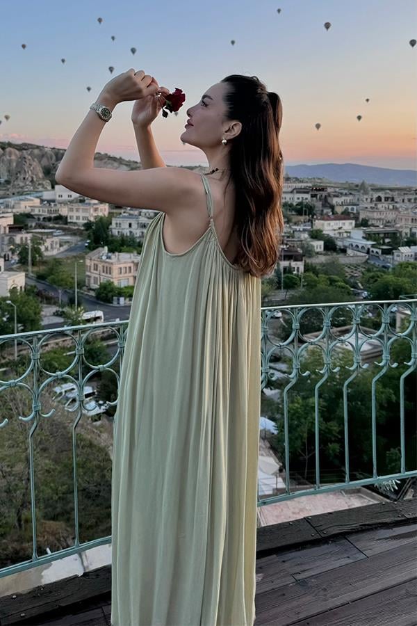 Roseta Askılı Mint Elbise