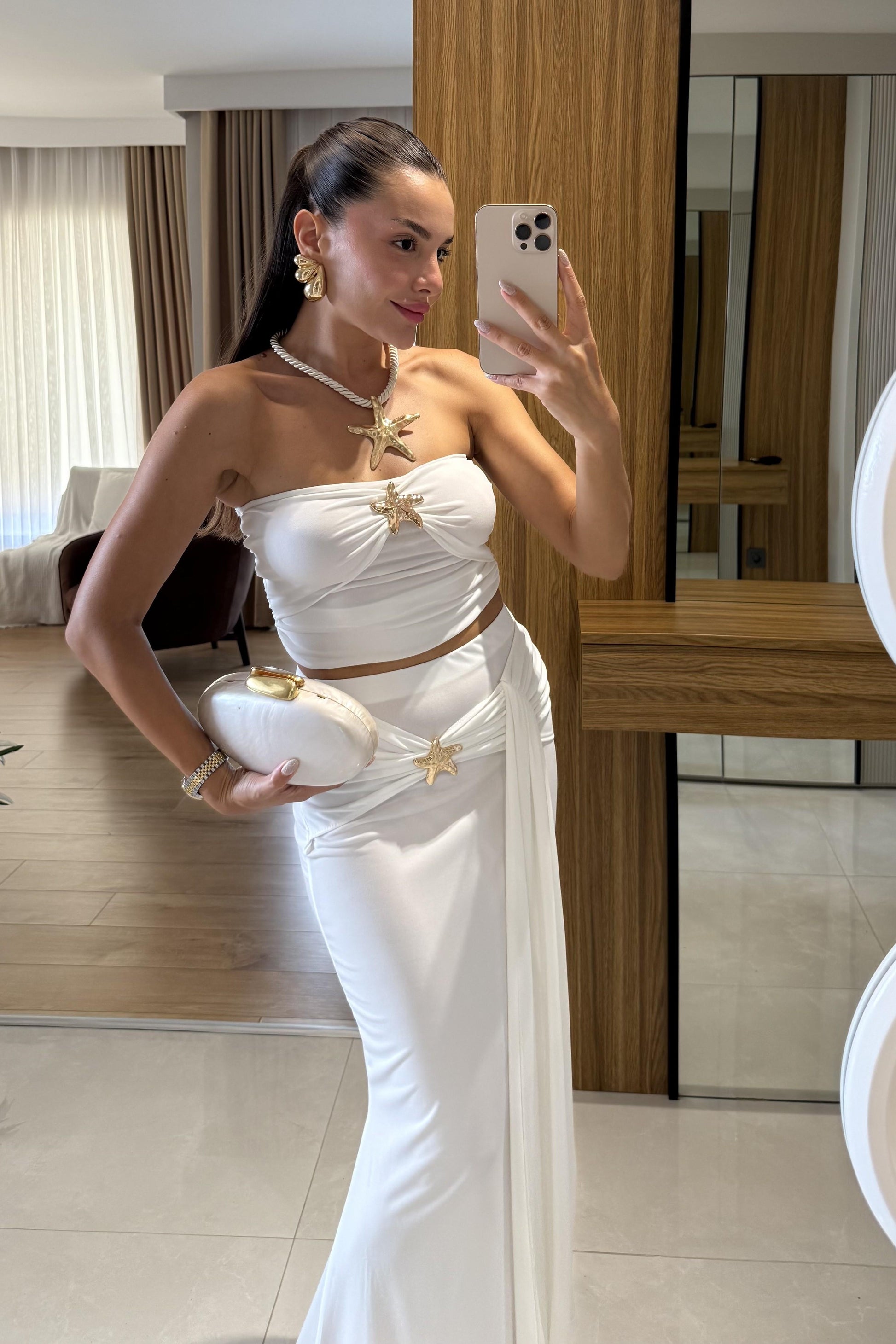 Roshe Beyaz Deniz Kabuğu Detaylı Straplez Takım