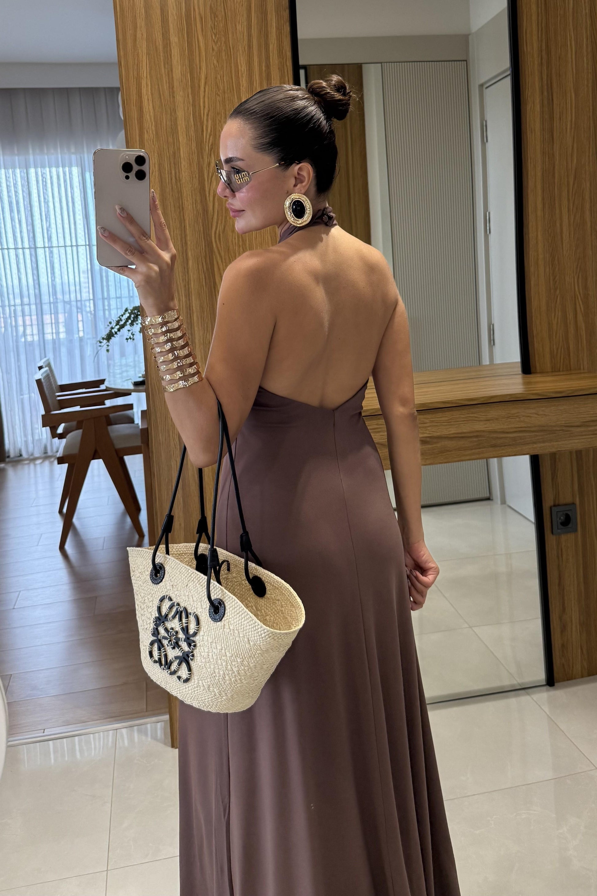 Royal Kahve Boyundan Bağlamalı Maxi Elbise