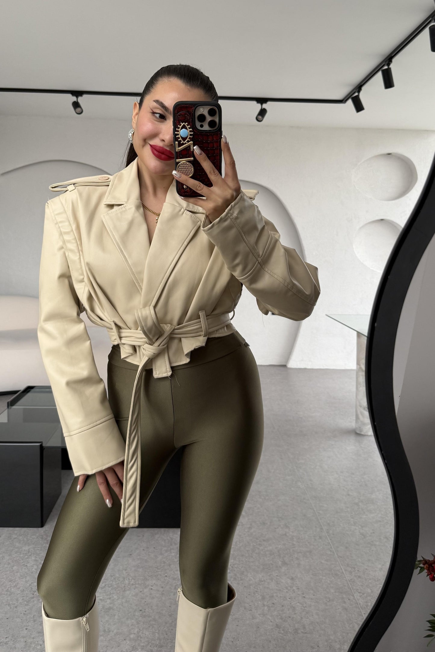 Ruling Kolları Çıkarmalı Krem Deri Ceket