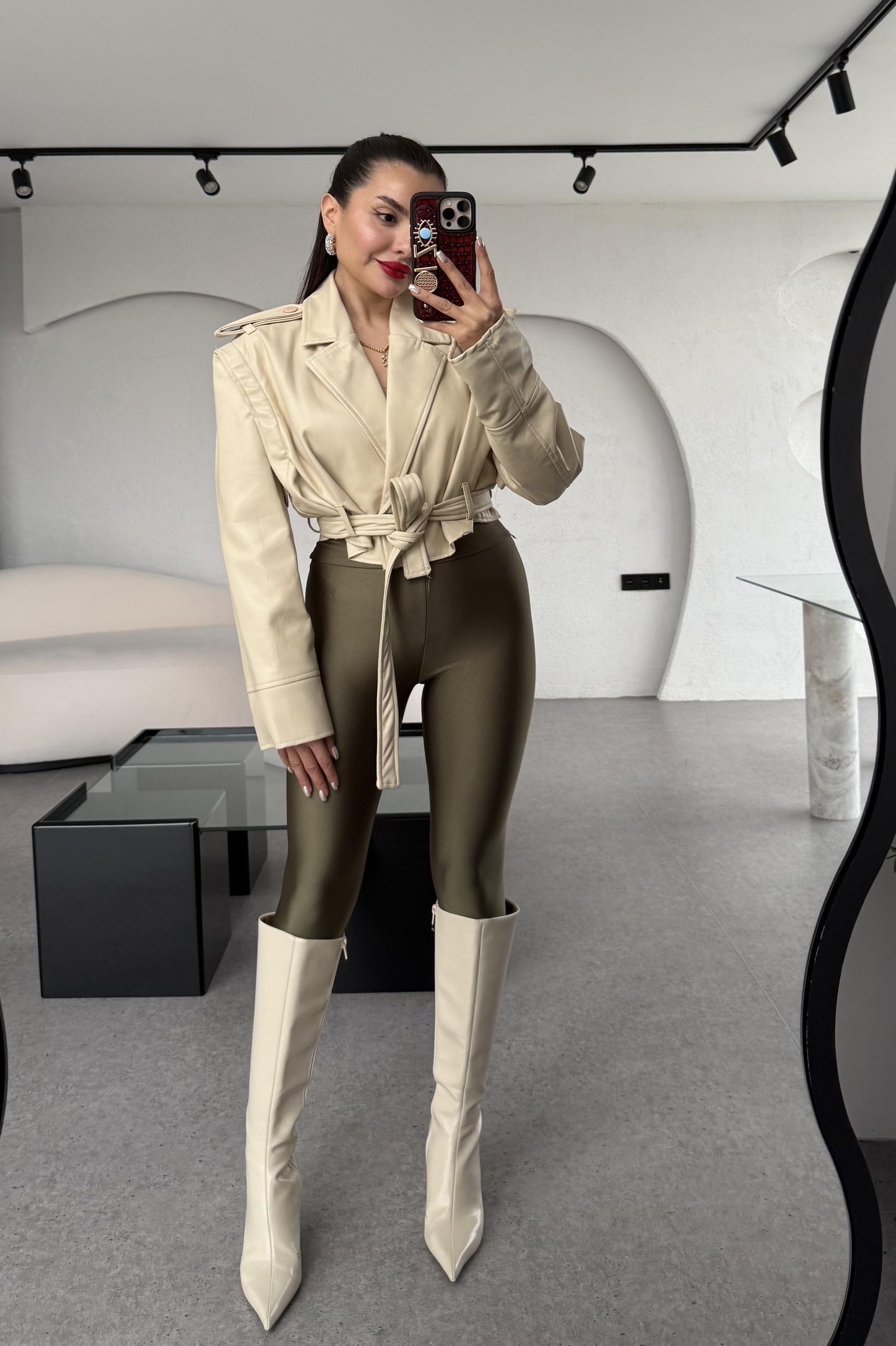 Ruling Kolları Çıkarmalı Krem Deri Ceket