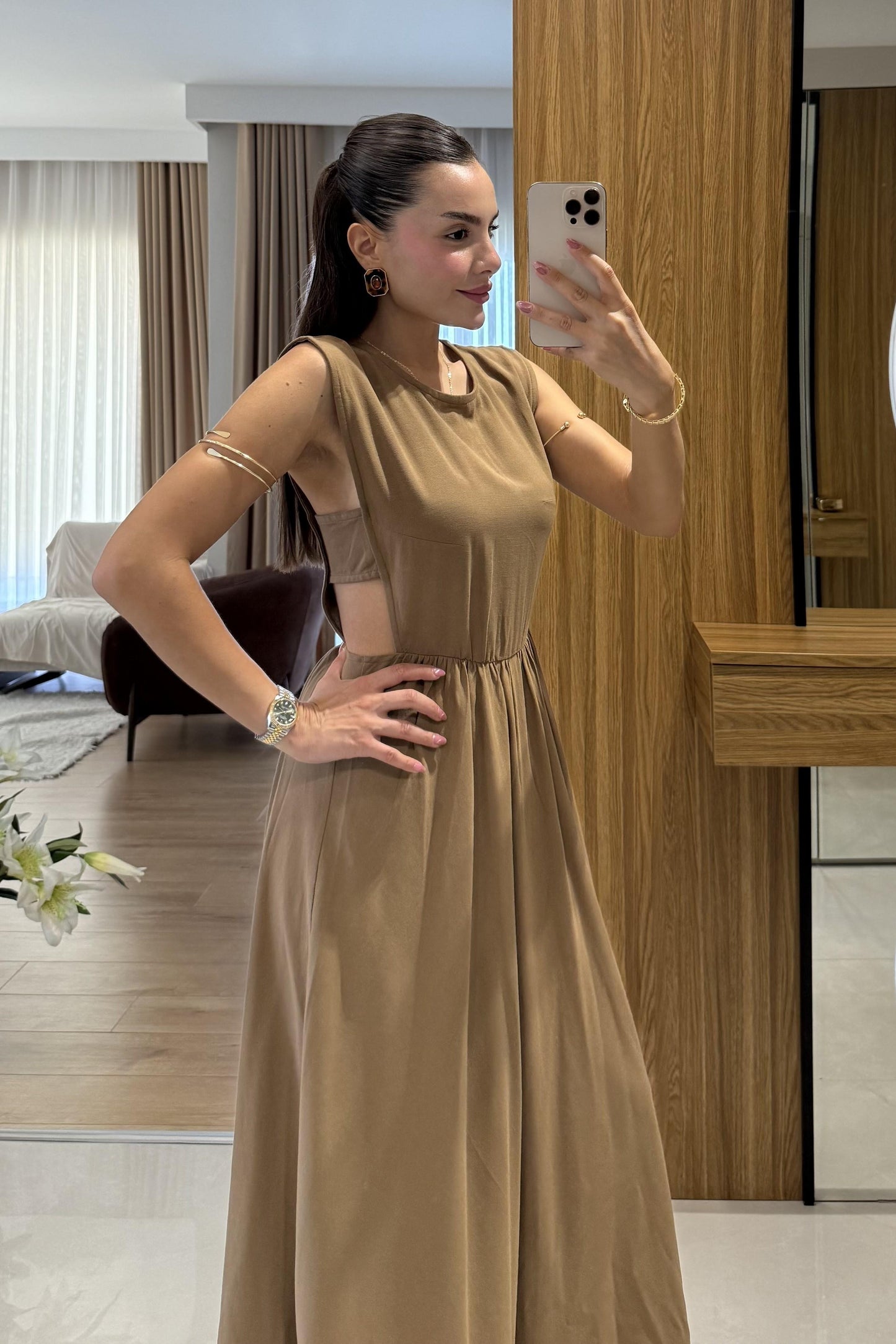 Russia Kahve Yan Dekolteli Keten Elbise