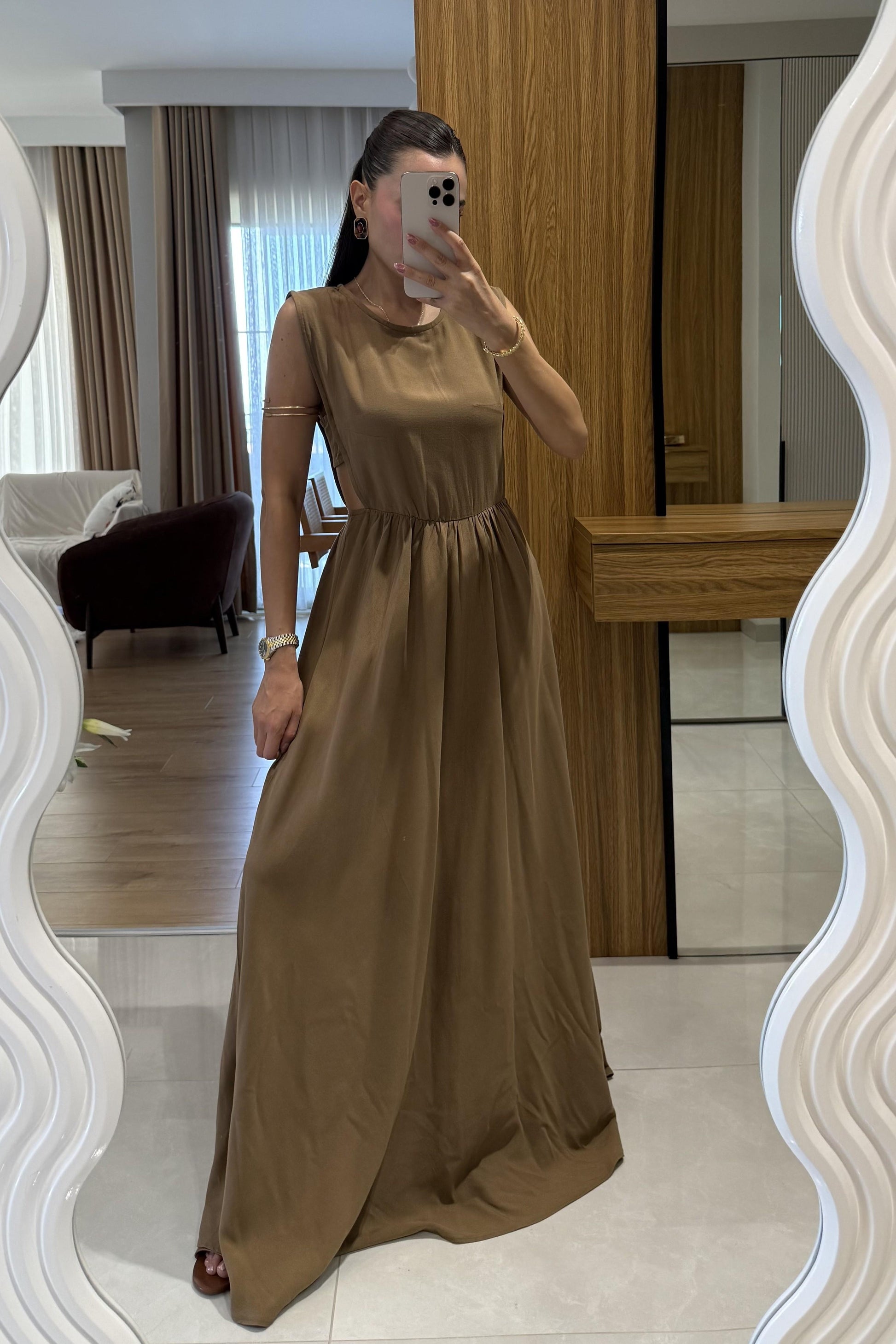 Russia Kahve Yan Dekolteli Keten Elbise