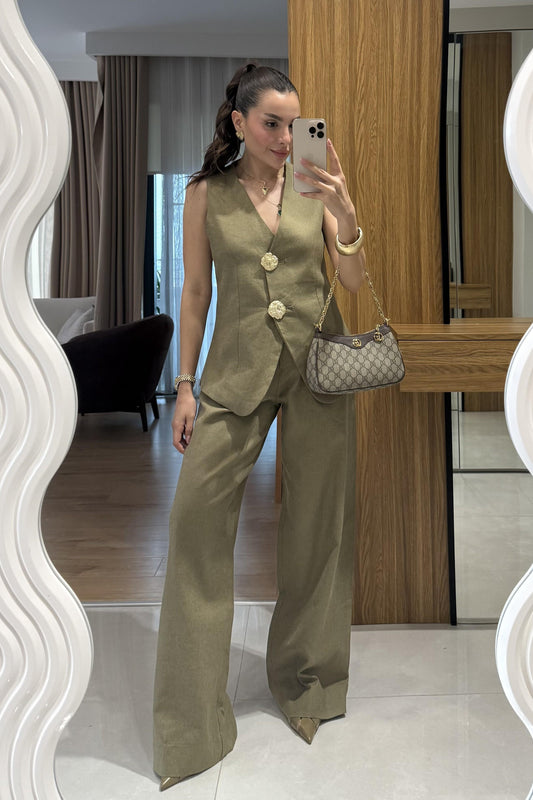Samantha Haki Gold Düğmeli Keten Takım