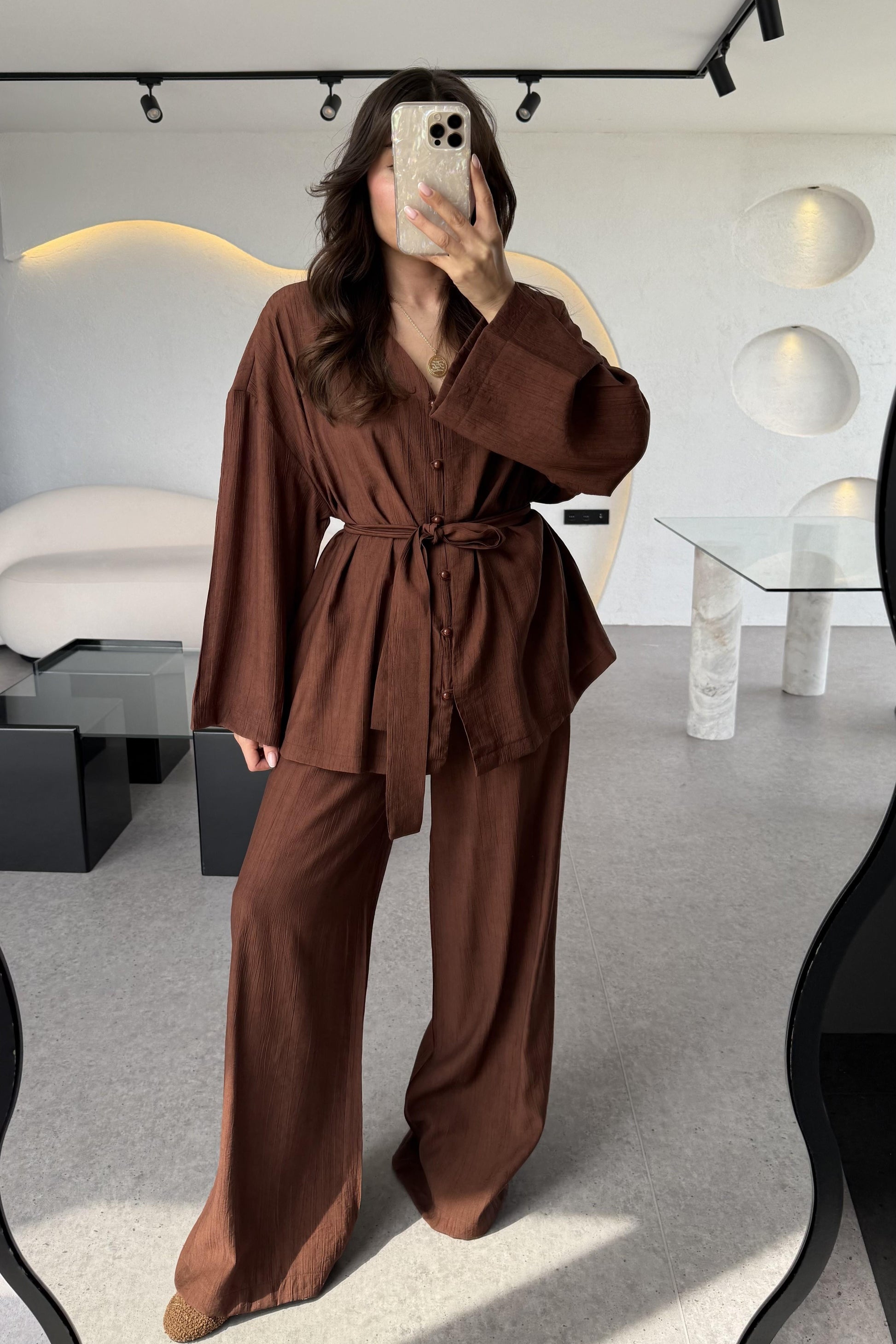 Sarah Acı Kahve Kuşaklı Gömlek Pantolon Takım