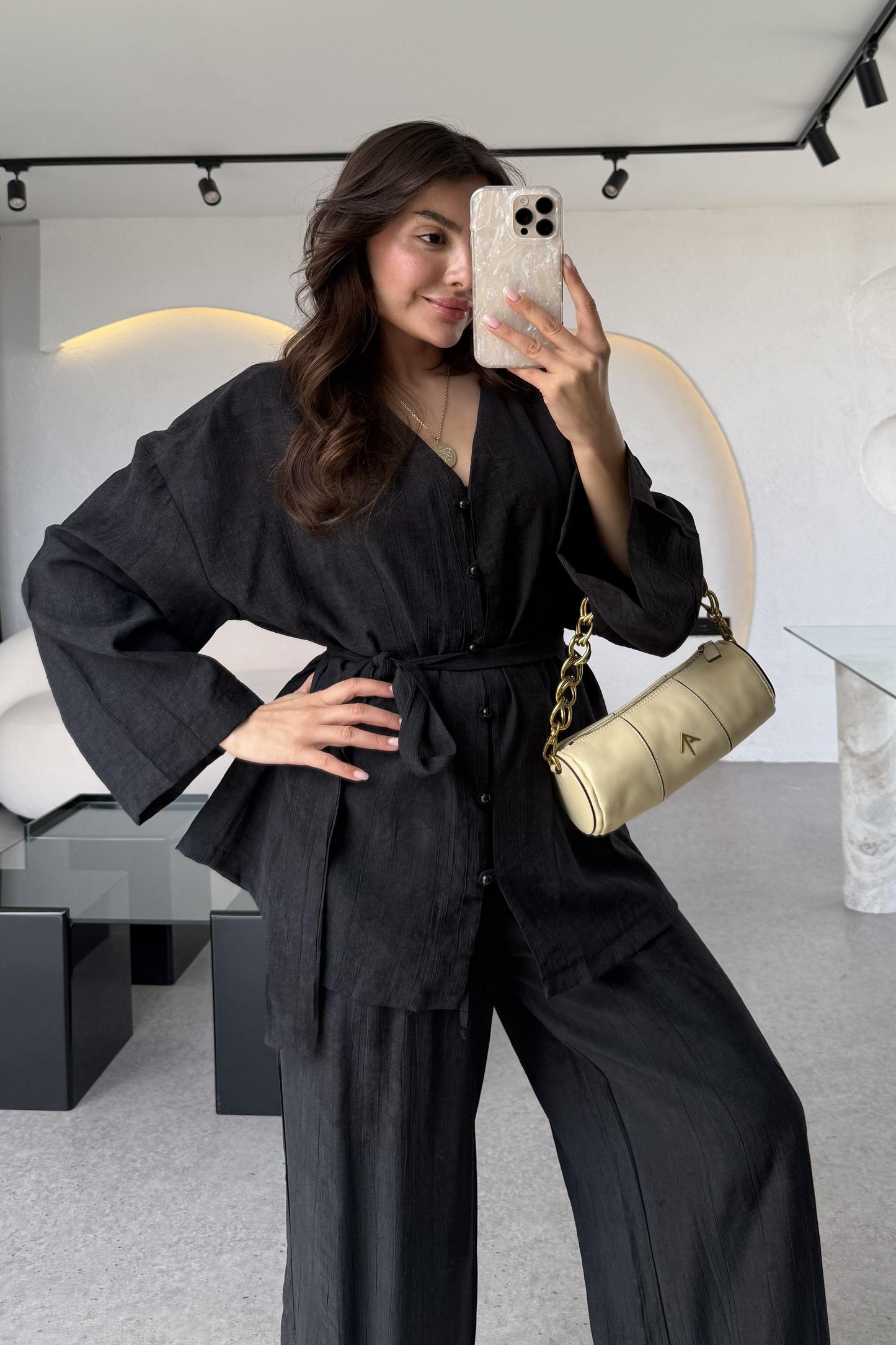 Sarah Siyah Kuşaklı Gömlek Pantolon Takım