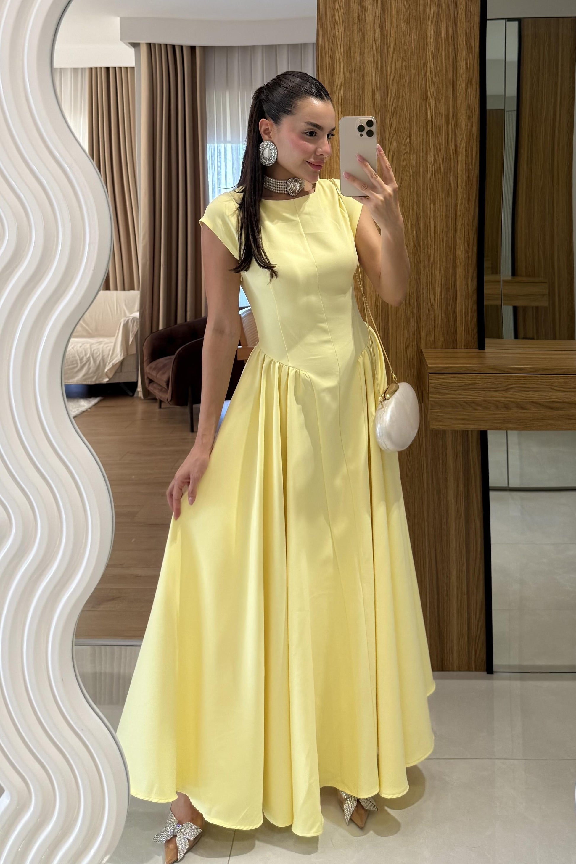 Selvie Sarı Sırt Dekolteli Elbise