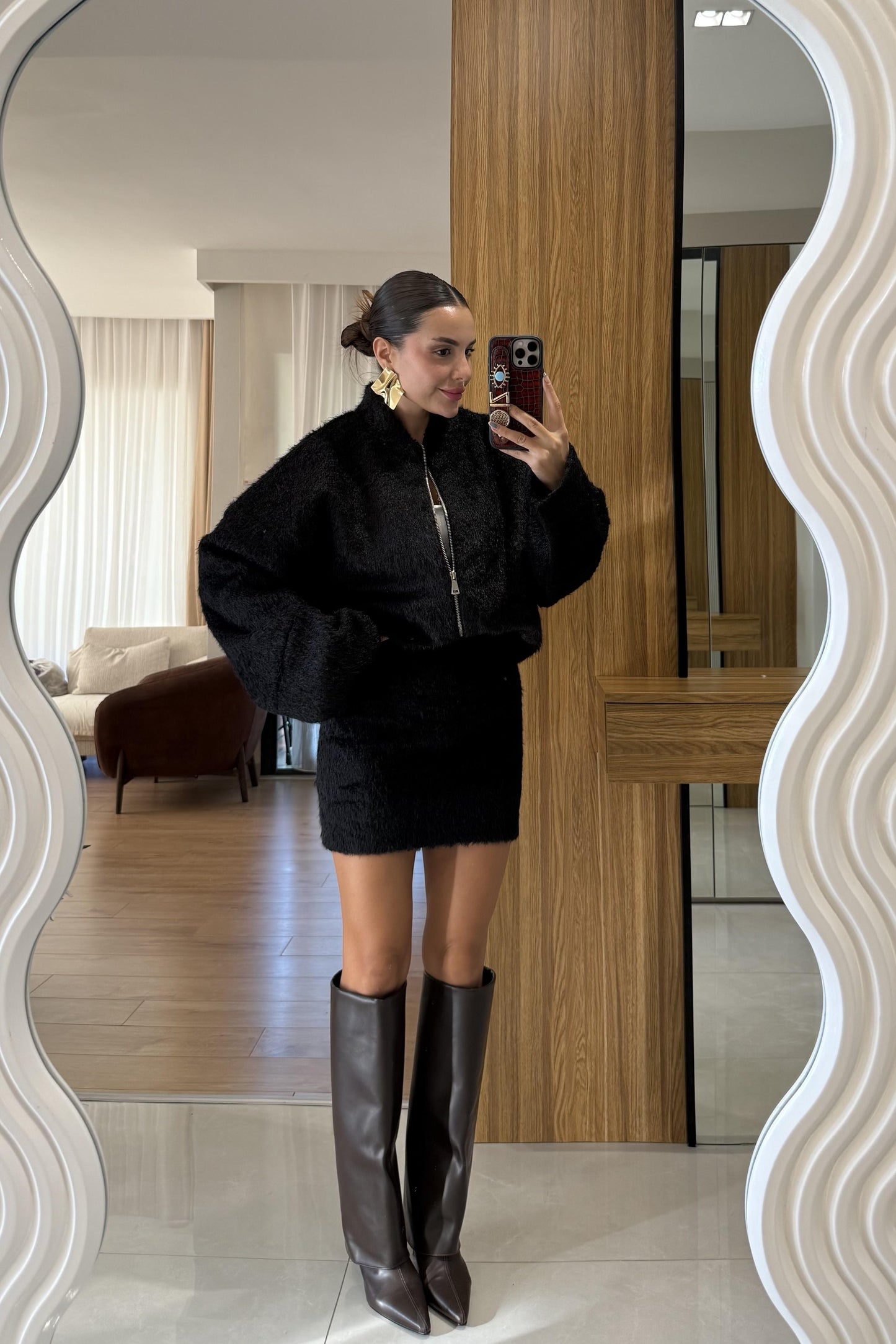 Serenity Siyah Etekli Keçe Takım