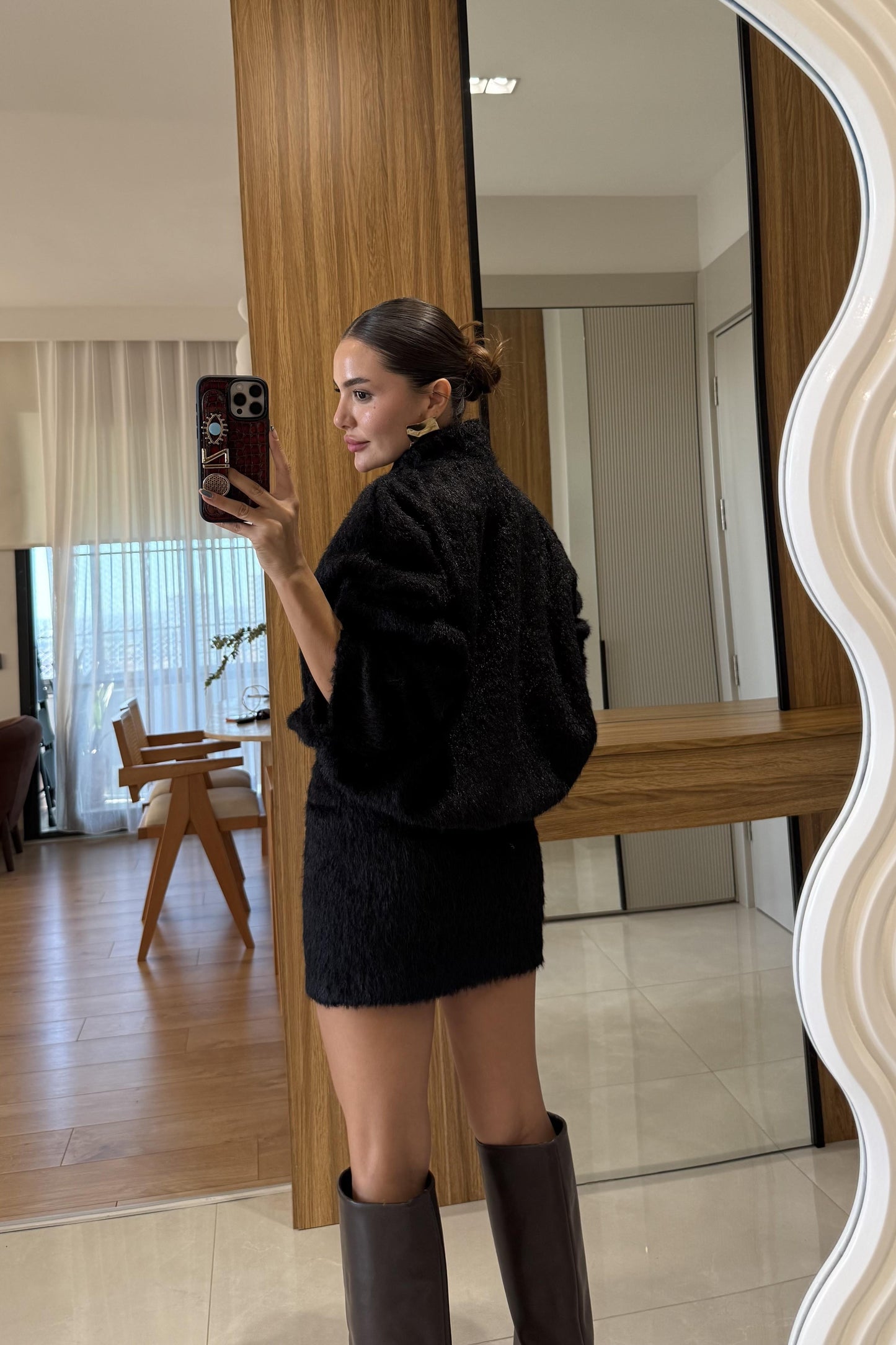 Serenity Siyah Etekli Keçe Takım