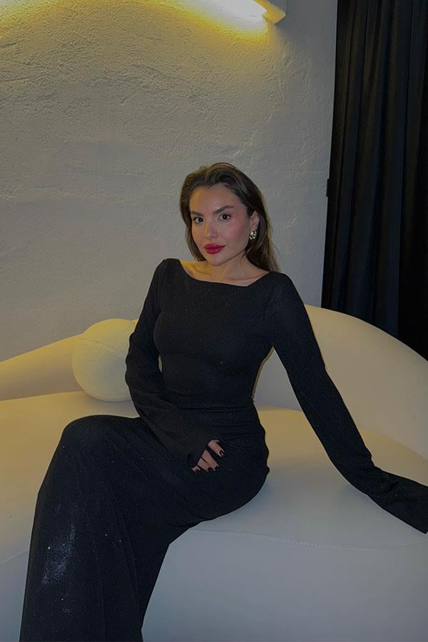 Shaila Sırt Dekolteli Simli Siyah Elbise