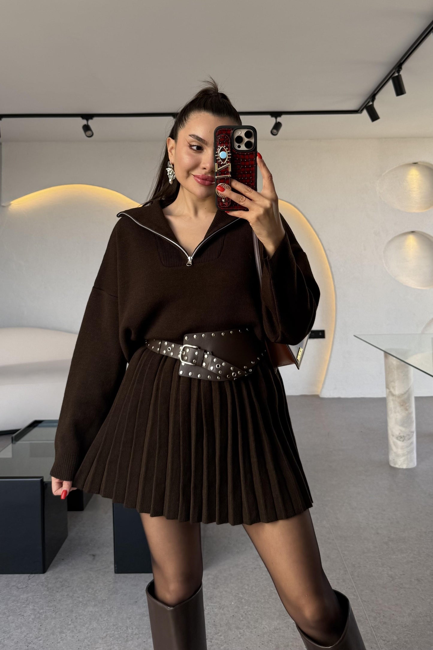 Shake Acı Kahve Kamyoner Yaka Pileli Etekli Takım