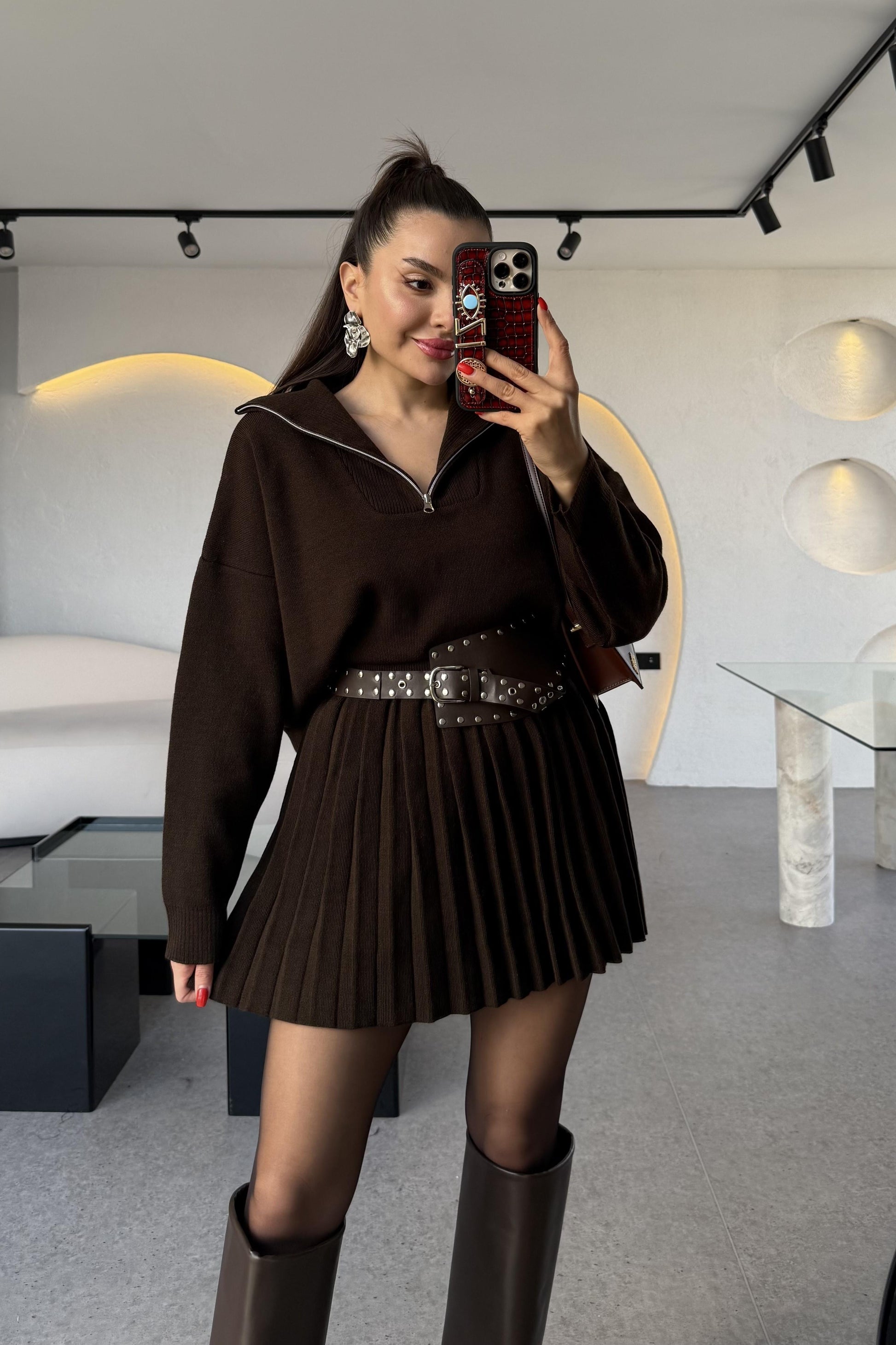 Shake Acı Kahve Kamyoner Yaka Pileli Etekli Takım