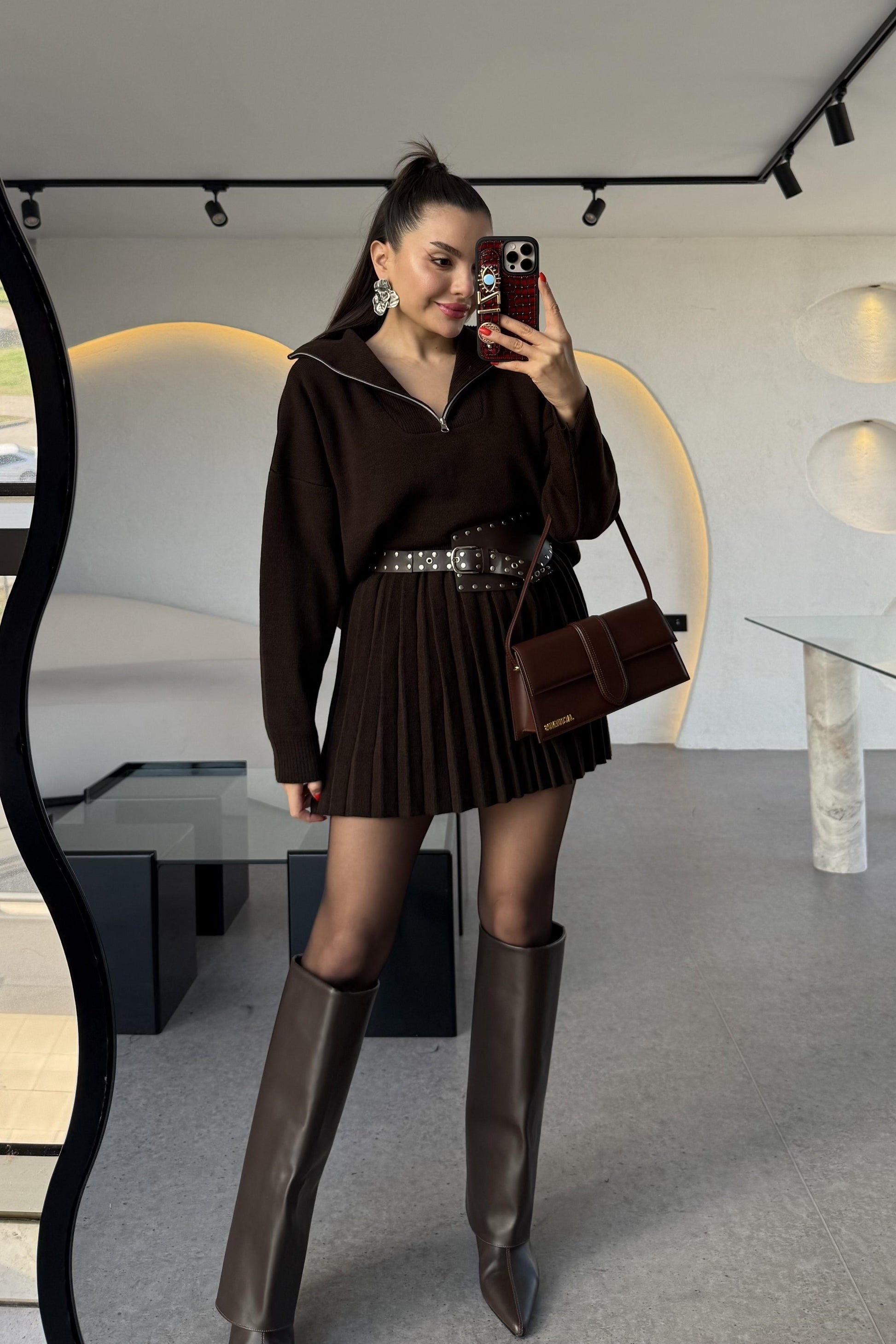 Shake Acı Kahve Kamyoner Yaka Pileli Etekli Takım