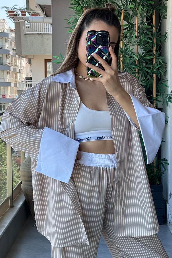 Simony Beyaz Geçişli Çizgili Takım - Kahve