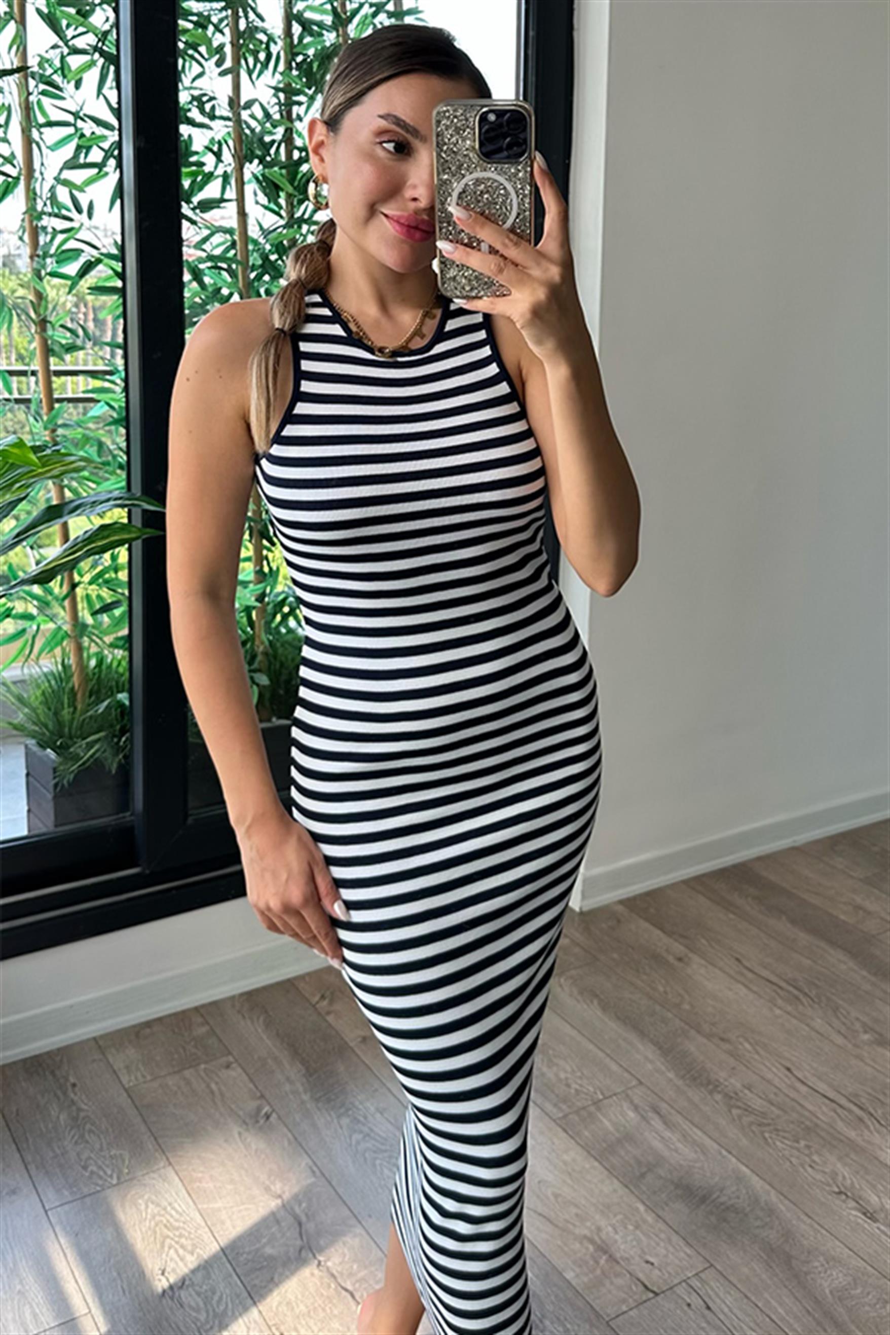 Lacivert çizgili sırt dekolteli triko kalem elbise