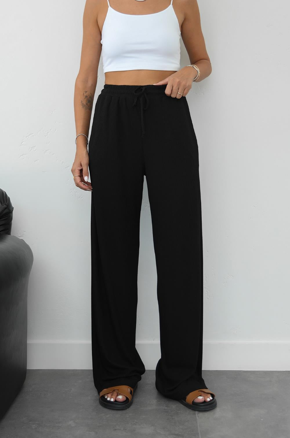 SIYAH FITILLI BELI LASTIKLI PANTOLON