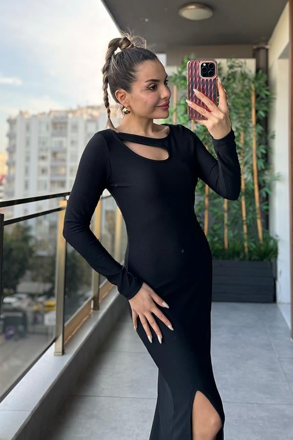 Slevee Yakası Dekolteli Siyah Fitilli Elbise