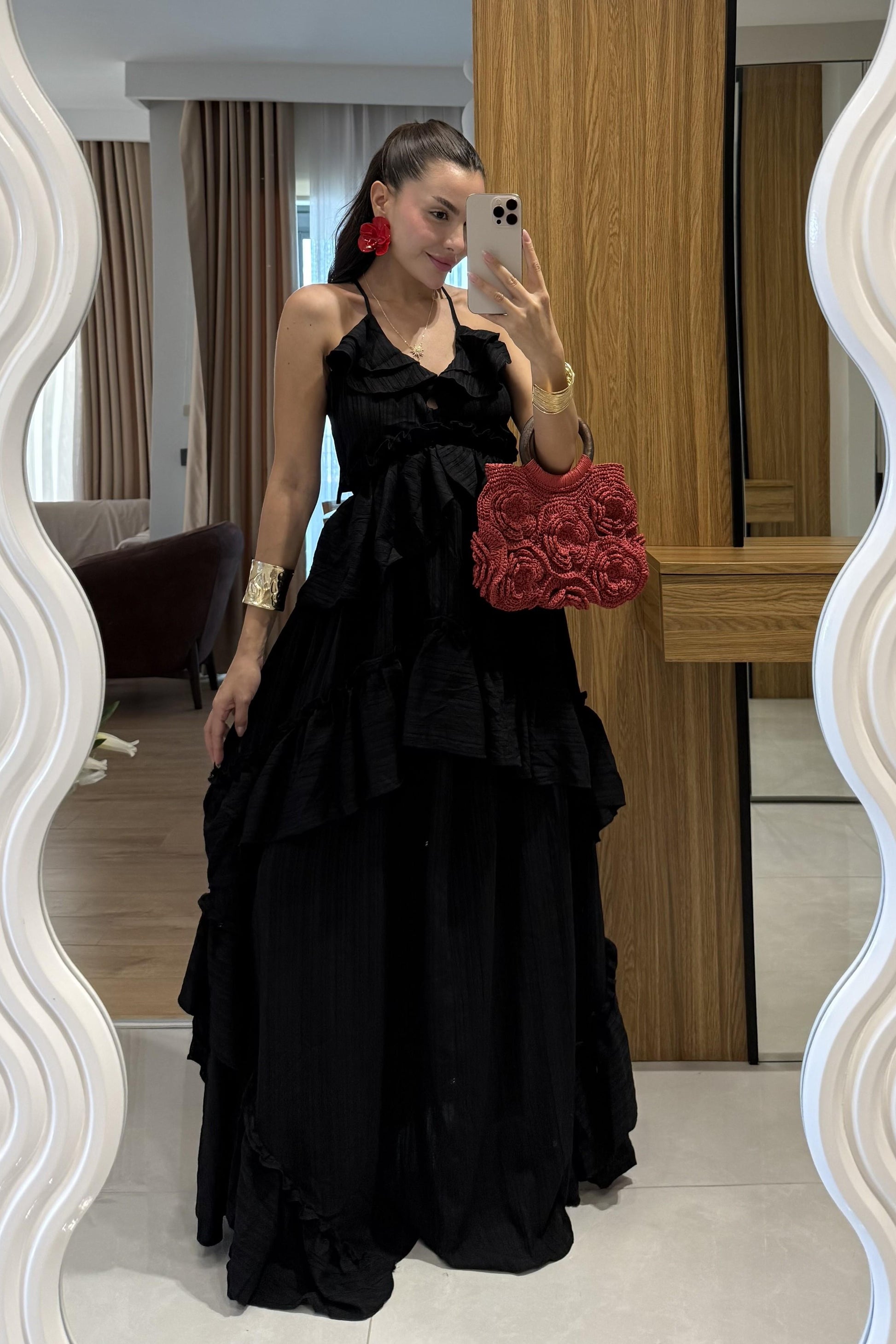 Solene Siyah Kat Kat Fırfırlı Sırt Dekolteli Uzun Elbise