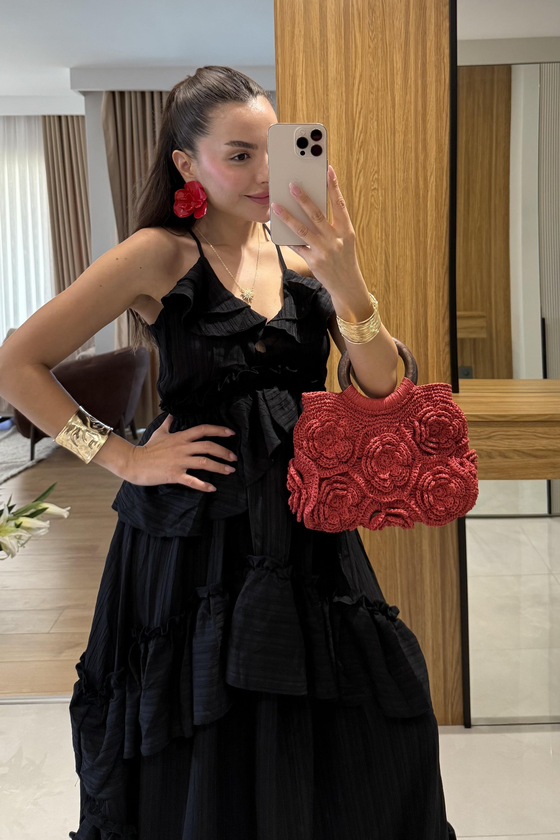 Solene Siyah Kat Kat Fırfırlı Sırt Dekolteli Uzun Elbise