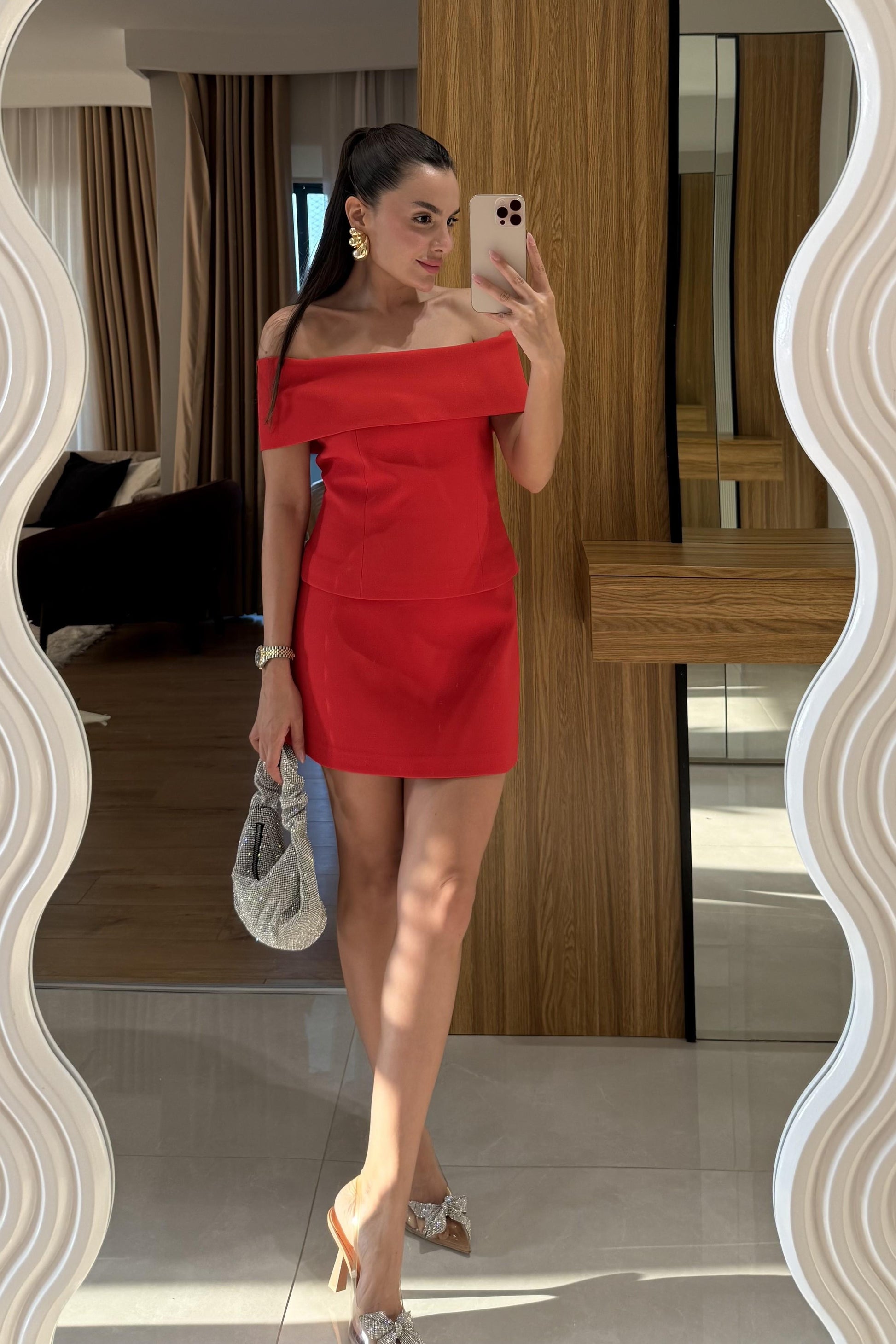 Solven Kırmızı Etekli Premium Takım