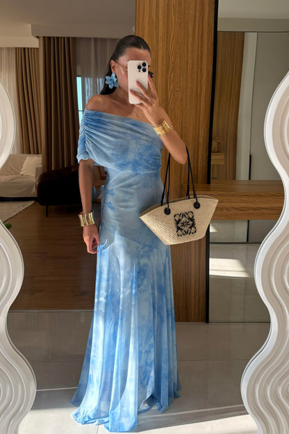 Sophya Mavi Desenli Uzun Elbise