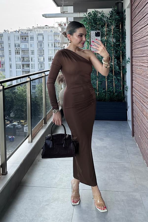 Stanka Tek Omuz Drapeli Elbise - Acı Kahve