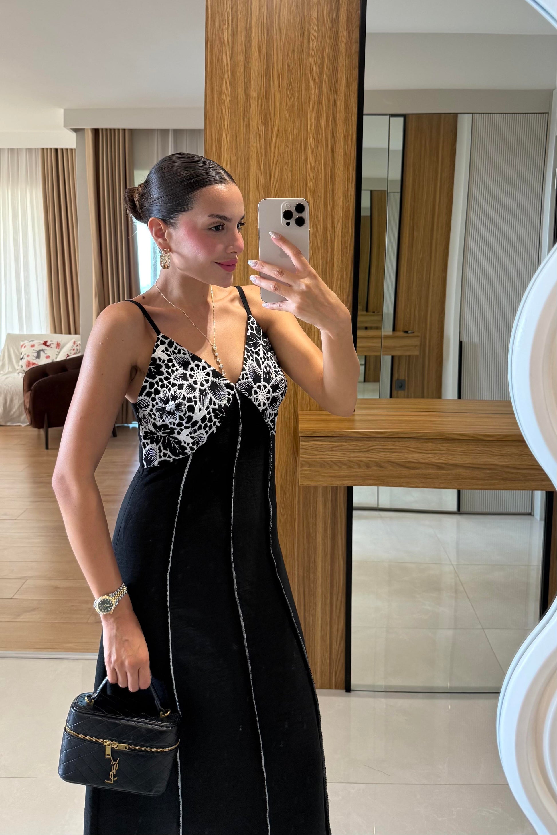 Styles Göğüs Nakışlı Maxi Elbise