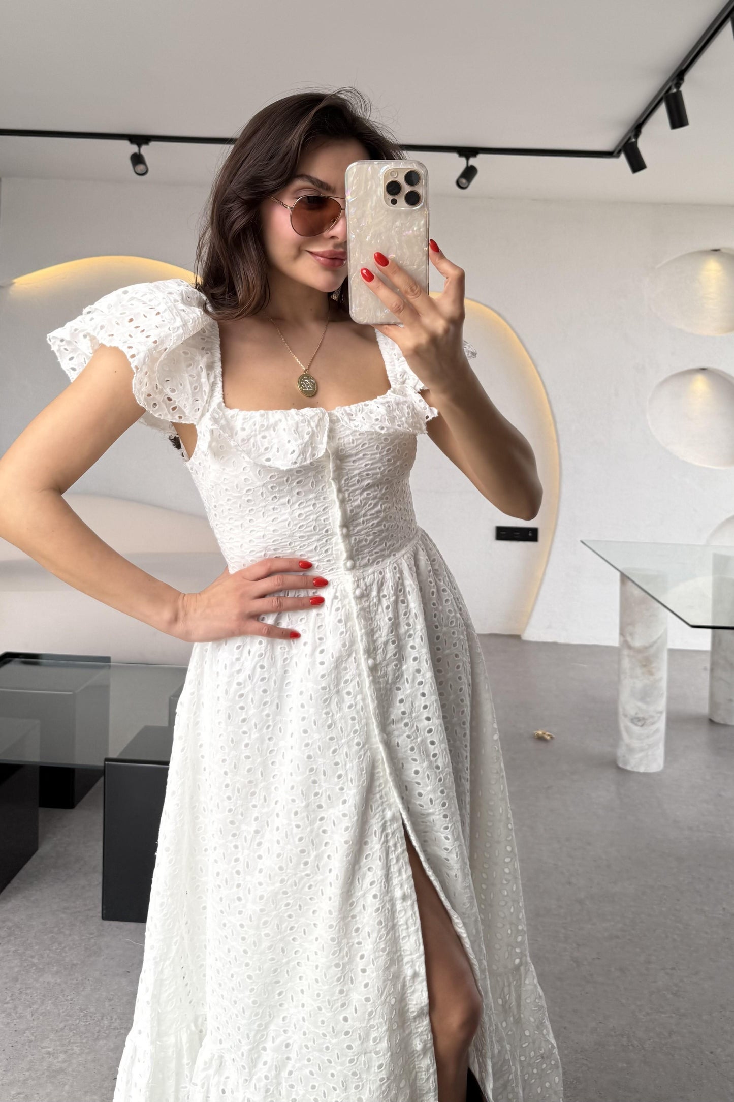 Sunset Beyaz Maxi Düğmeli Fisto Elbise