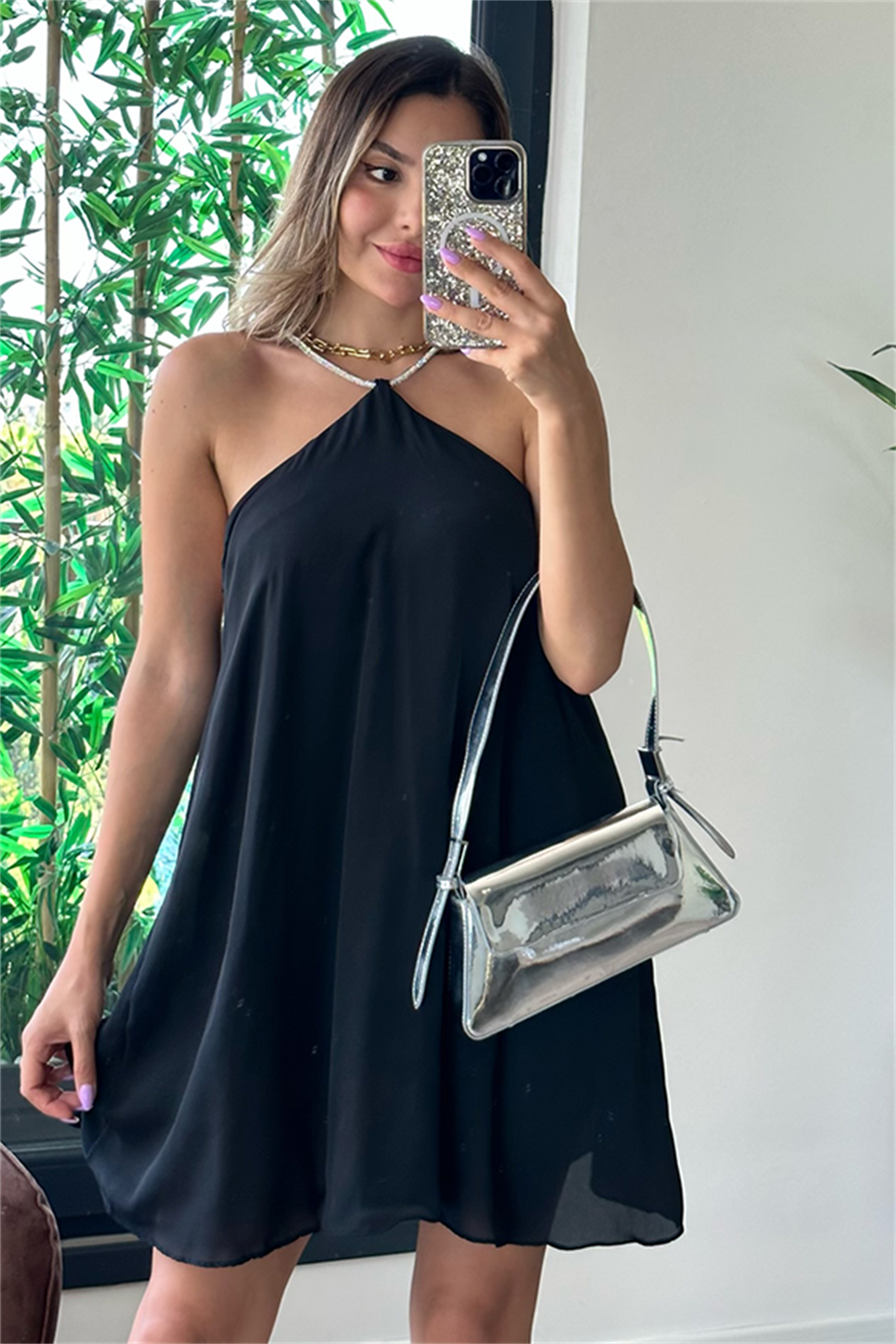 Taş askı detaylı şifon elbise