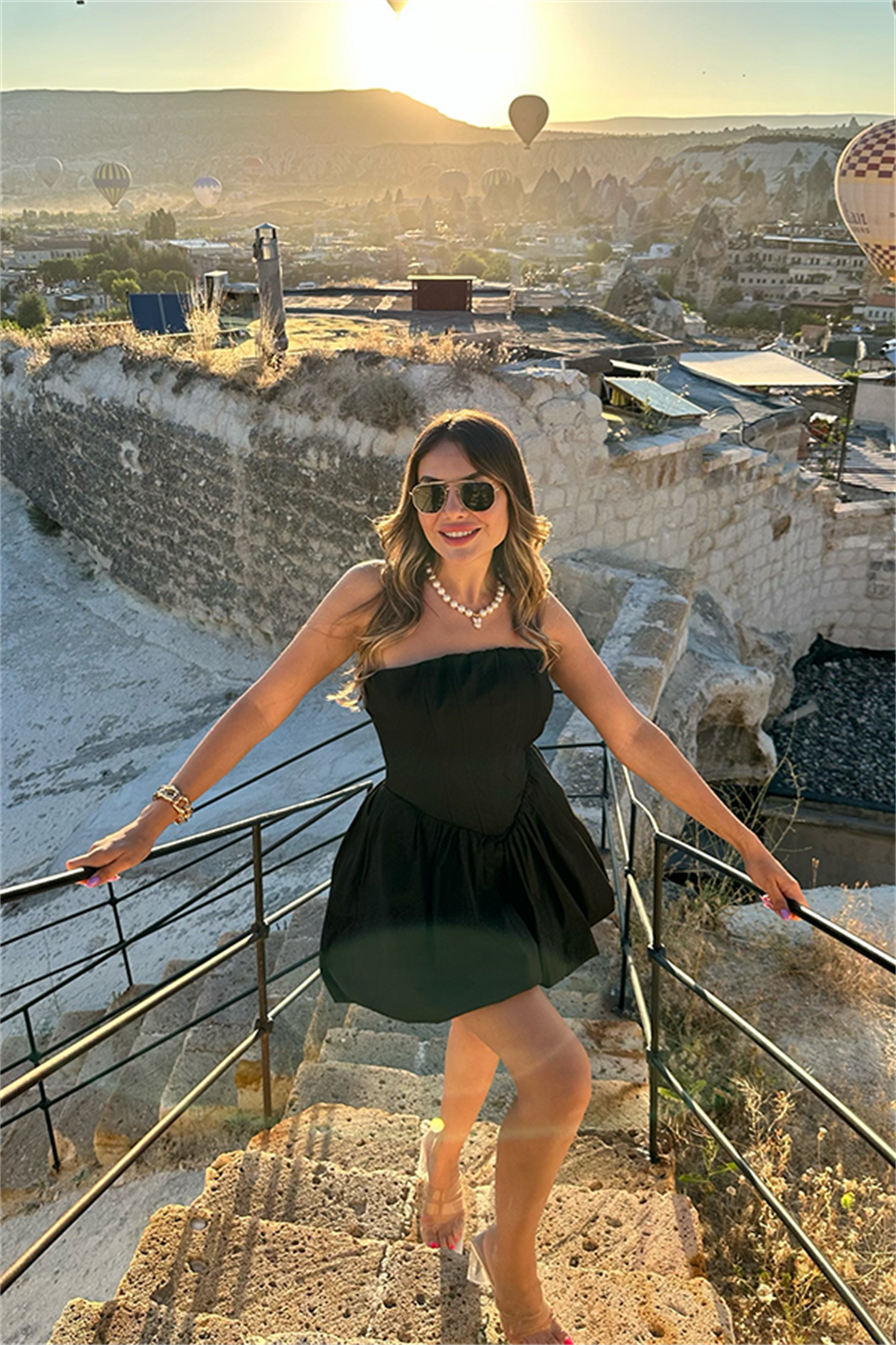 Tiana straplez siyah mini elbise