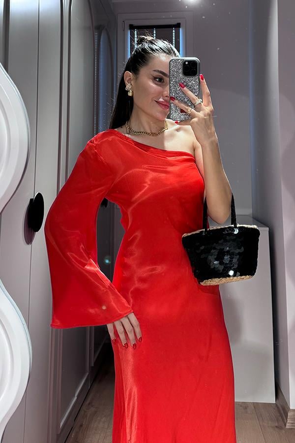 Tremblay Tek Omuz Kırmızı Saten Elbise